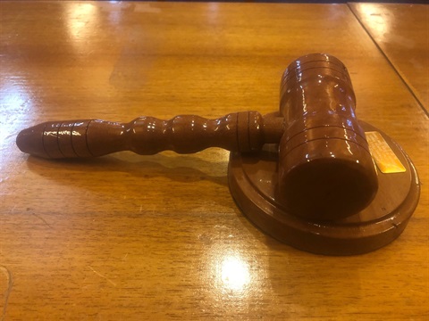 Gavel-2.jpg